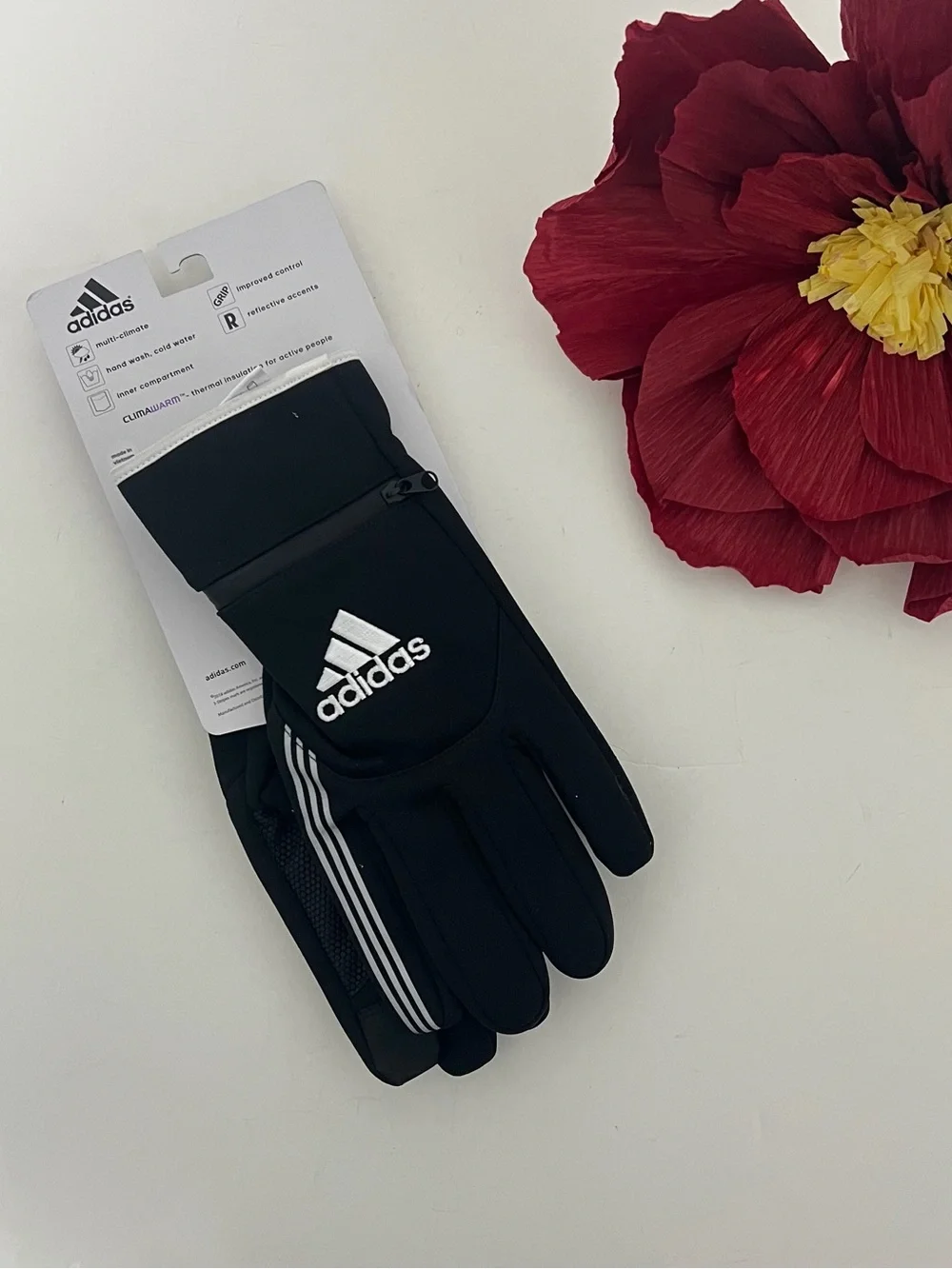 Adidas Women’s Black & White Gloves - New With Tag - Size Large